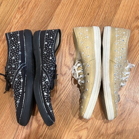 Vintage Cache bundle of 2 hand painted embellished sneakers women’s size 7 - Picture 7 of 16